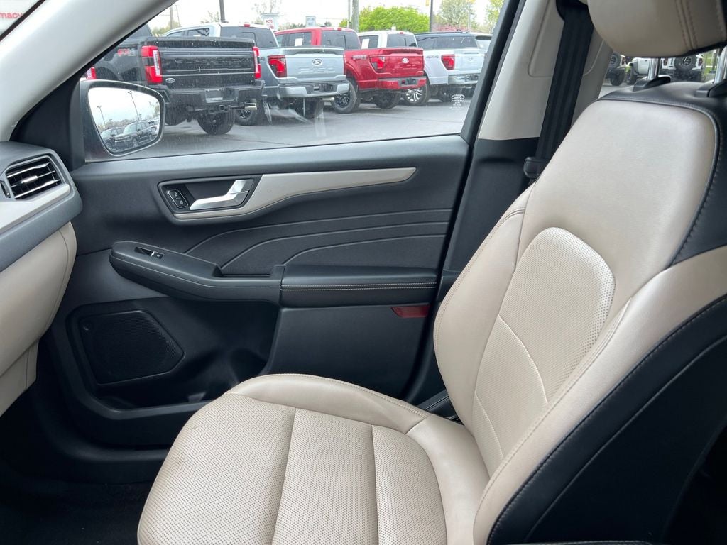 2021 Ford Escape SEL