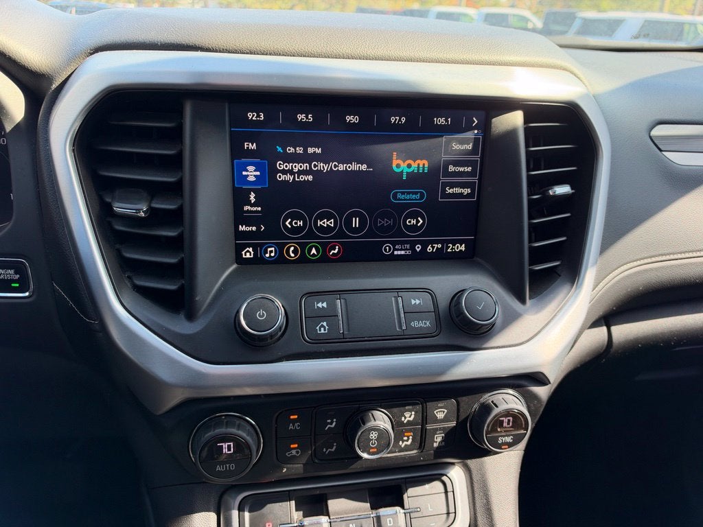 2023 GMC Acadia SLT