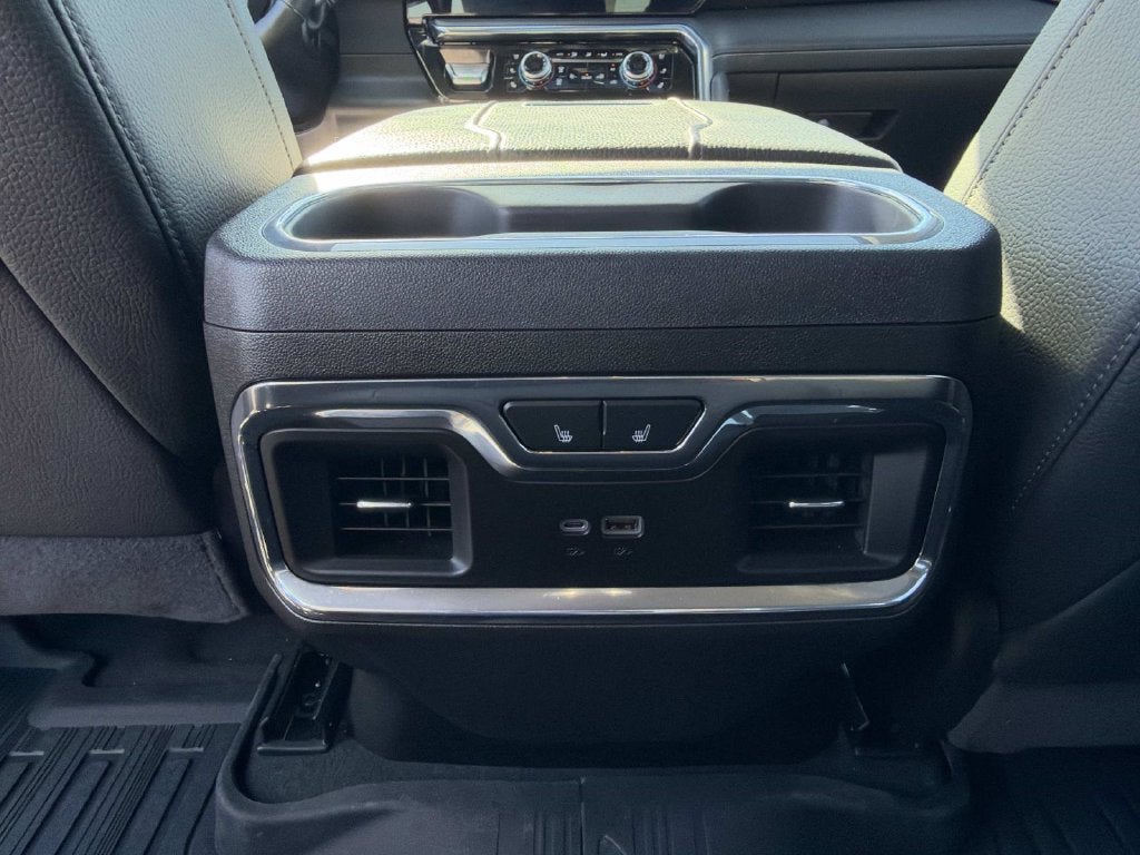 2025 GMC Sierra 2500HD Denali