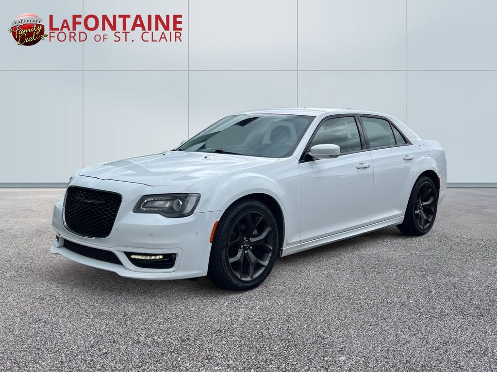 2022 Chrysler 300 Touring
