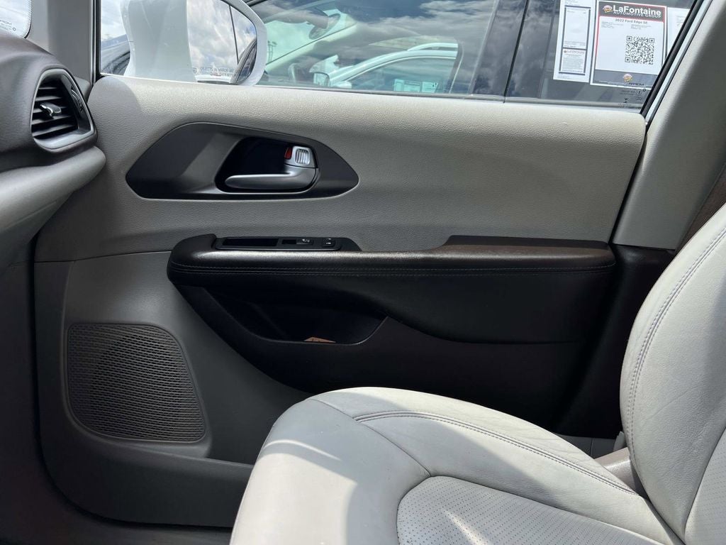 2019 Chrysler Pacifica Touring L