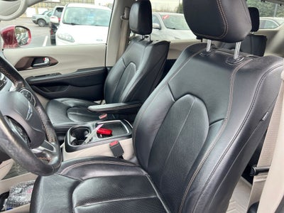 2019 Chrysler Pacifica Touring L Plus