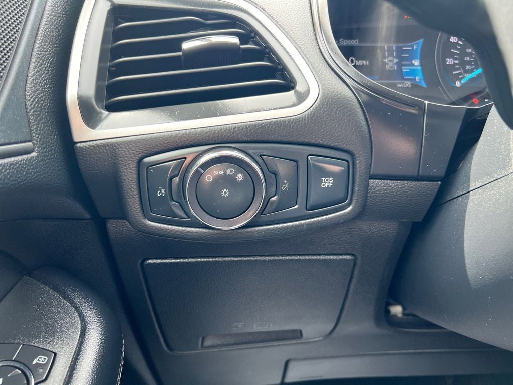 2022 Ford Edge SE