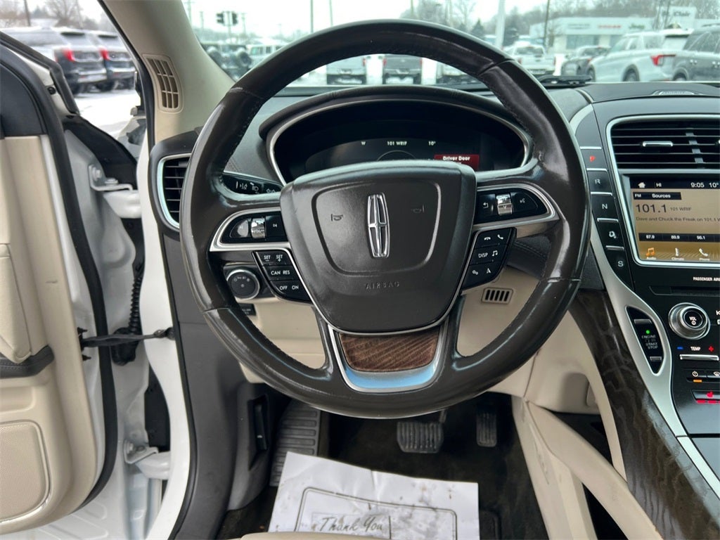 2019 Lincoln Nautilus Select