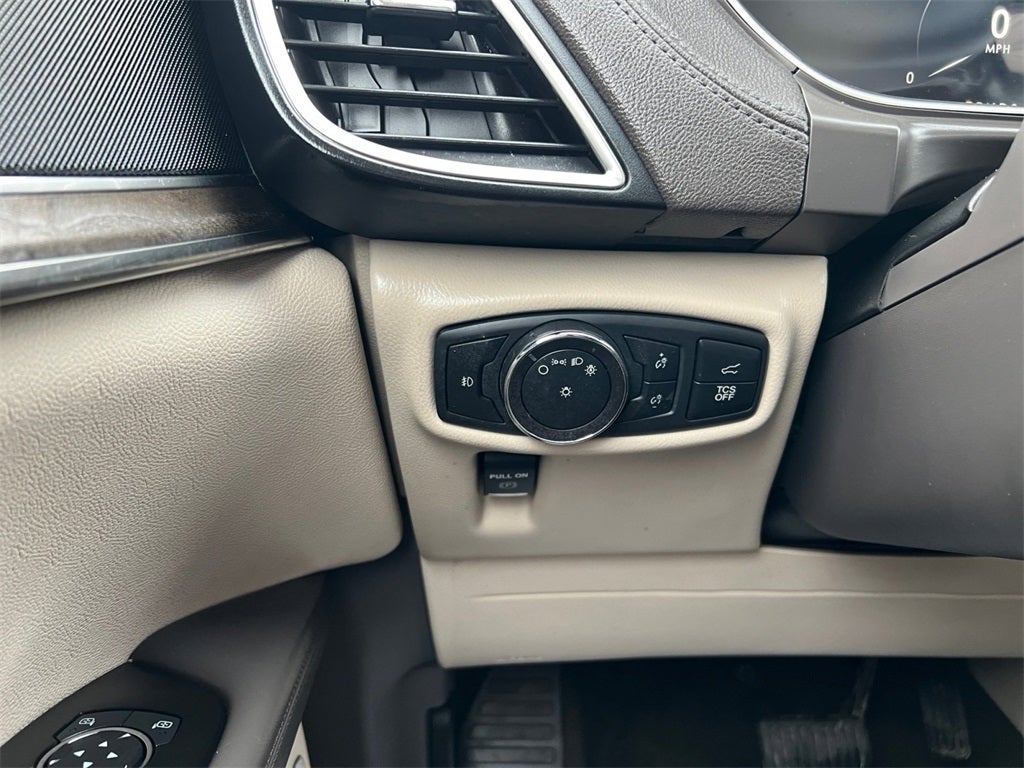 2019 Lincoln Nautilus Select