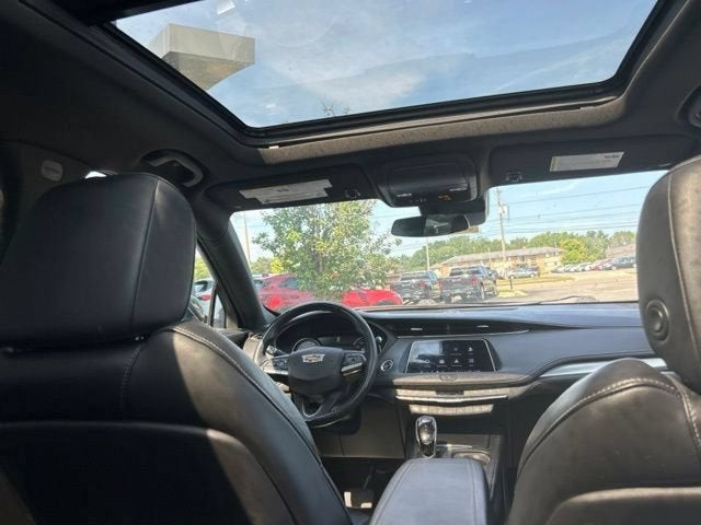 2021 Cadillac XT4 AWD Premium Luxury