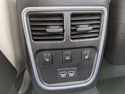 2022 Chrysler 300 Touring L