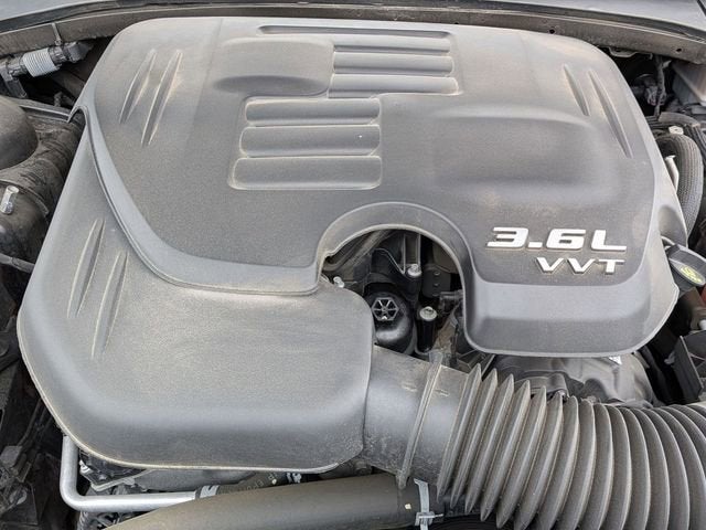 2022 Chrysler 300 Touring L