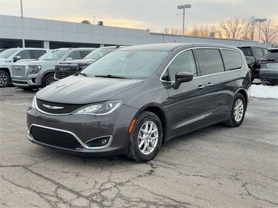 2020 Chrysler Pacifica Touring