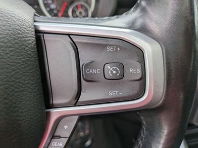 2020 RAM 1500 Big Horn Crew Cab 4x4 5'7" Box