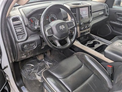 2020 RAM 1500 Laramie Crew Cab 4x4 5'7" Box