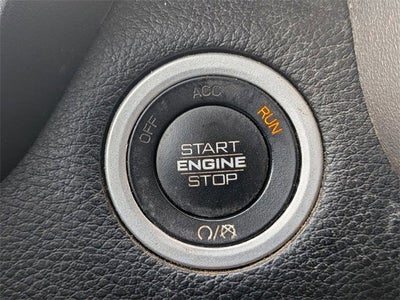 2020 RAM 1500 Laramie Crew Cab 4x4 5'7" Box