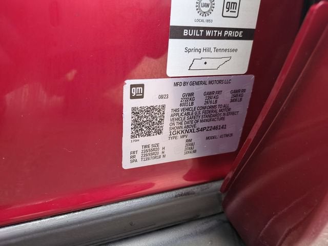 2023 GMC Acadia Denali