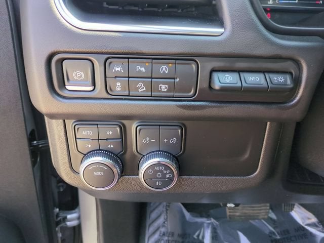 2024 GMC Yukon XL AT4