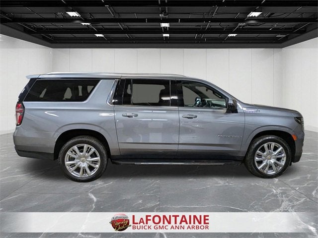 2022 Chevrolet Suburban High Country