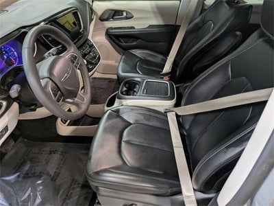 2023 Chrysler Pacifica Hybrid Touring L