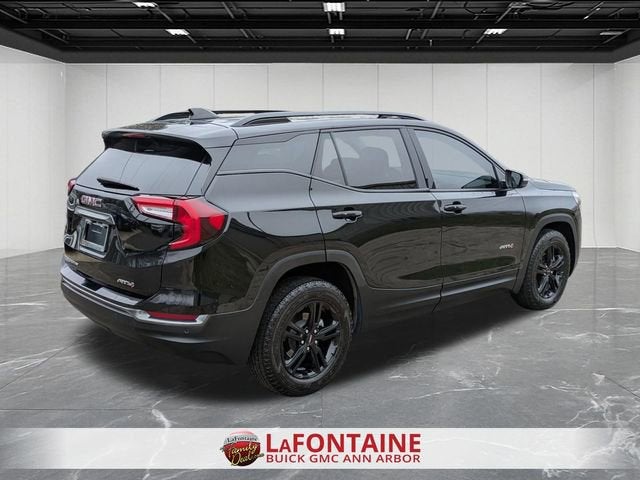 2023 GMC Terrain AT4