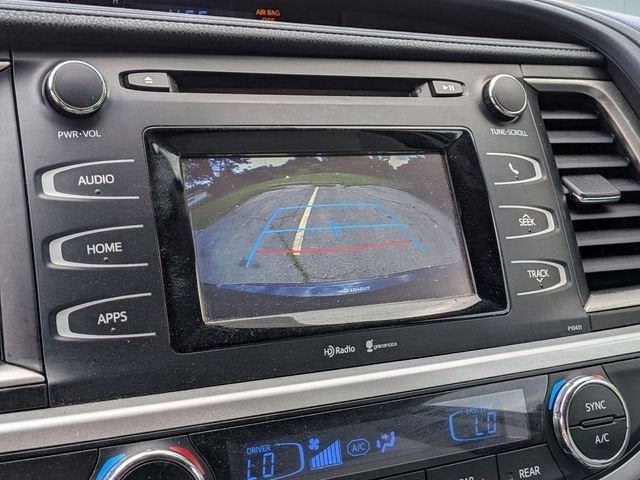 2015 Toyota Highlander LE