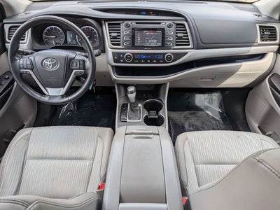 2015 Toyota Highlander LE