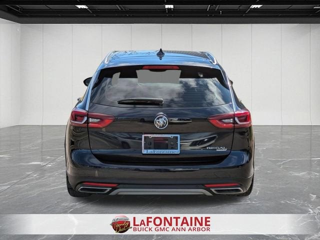 2020 Buick Regal TourX Essence