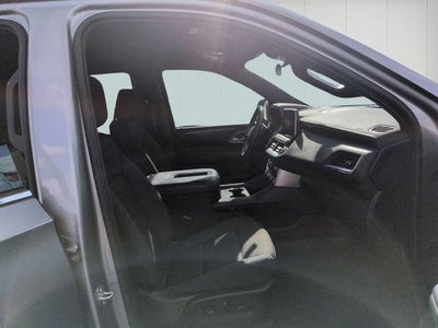 2023 GMC Yukon SLE