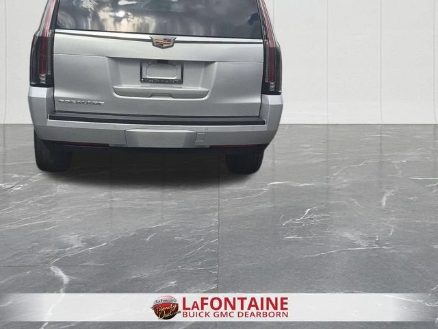 2017 Cadillac Escalade ESV Luxury