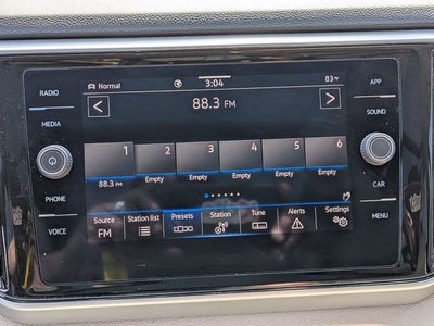 2022 Volkswagen Atlas 3.6L V6 SE w/Technology