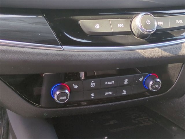 2022 Buick Enclave Essence