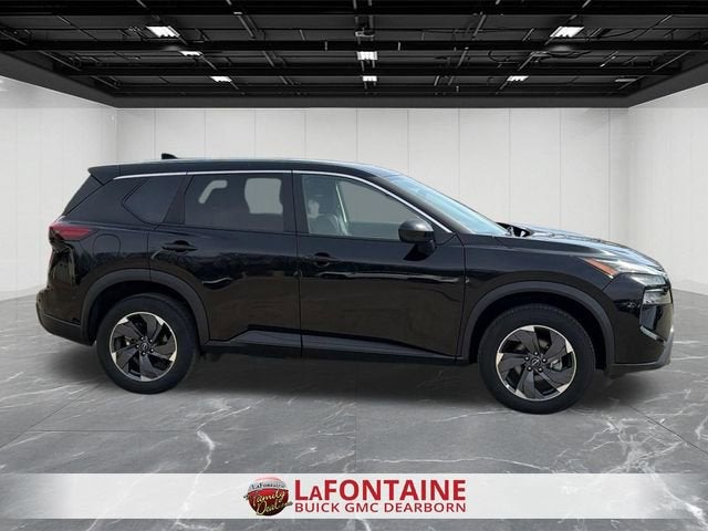 2025 Nissan Rogue SV FWD