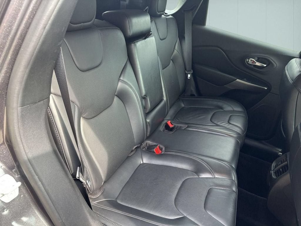 2020 Jeep Cherokee Lux