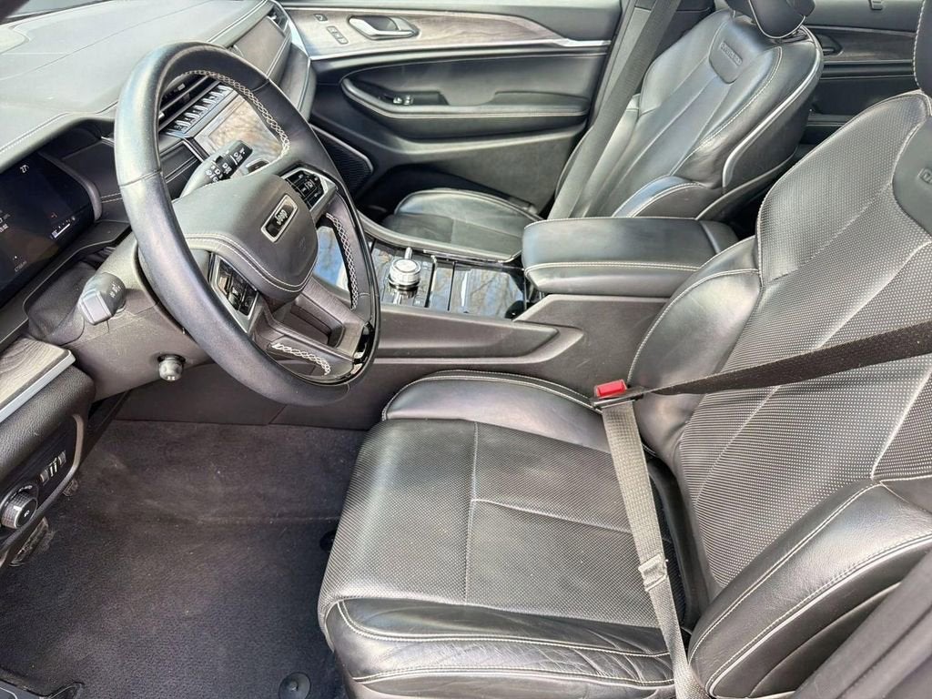 2022 Jeep Grand Cherokee Overland 4x4