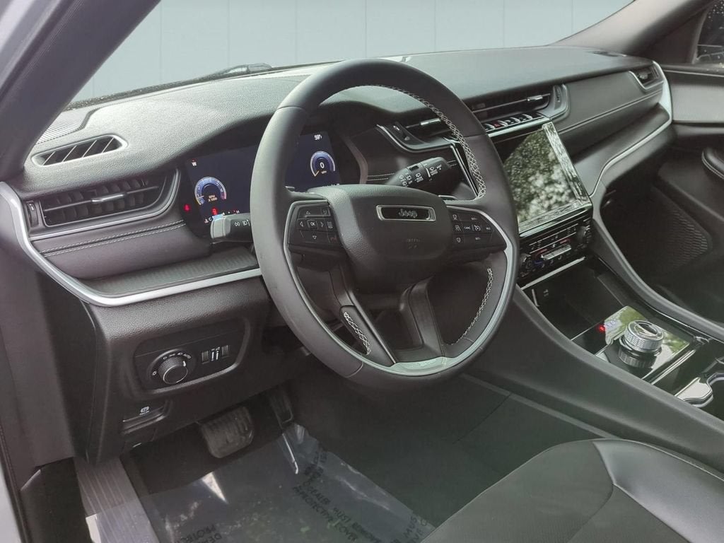 2023 Jeep Grand Cherokee L Altitude 4x4