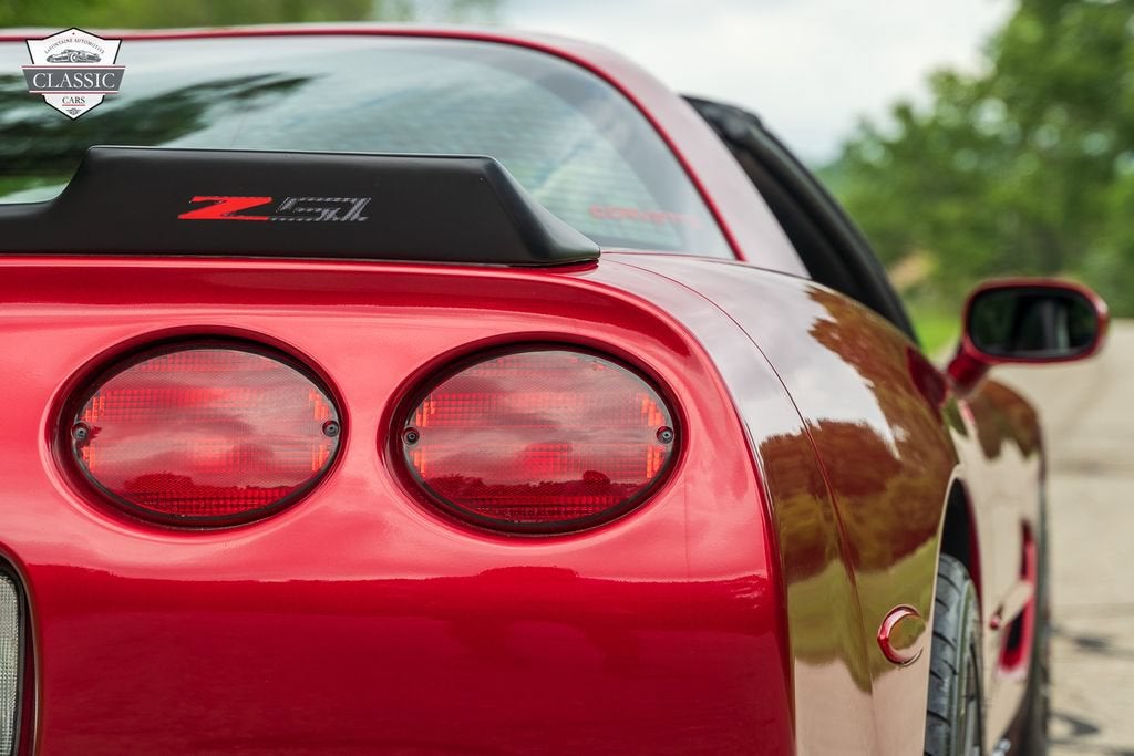 2001 Chevrolet Corvette 2DR CPE