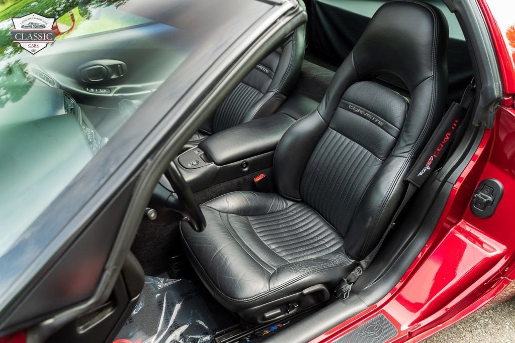 2001 Chevrolet Corvette 2DR CPE