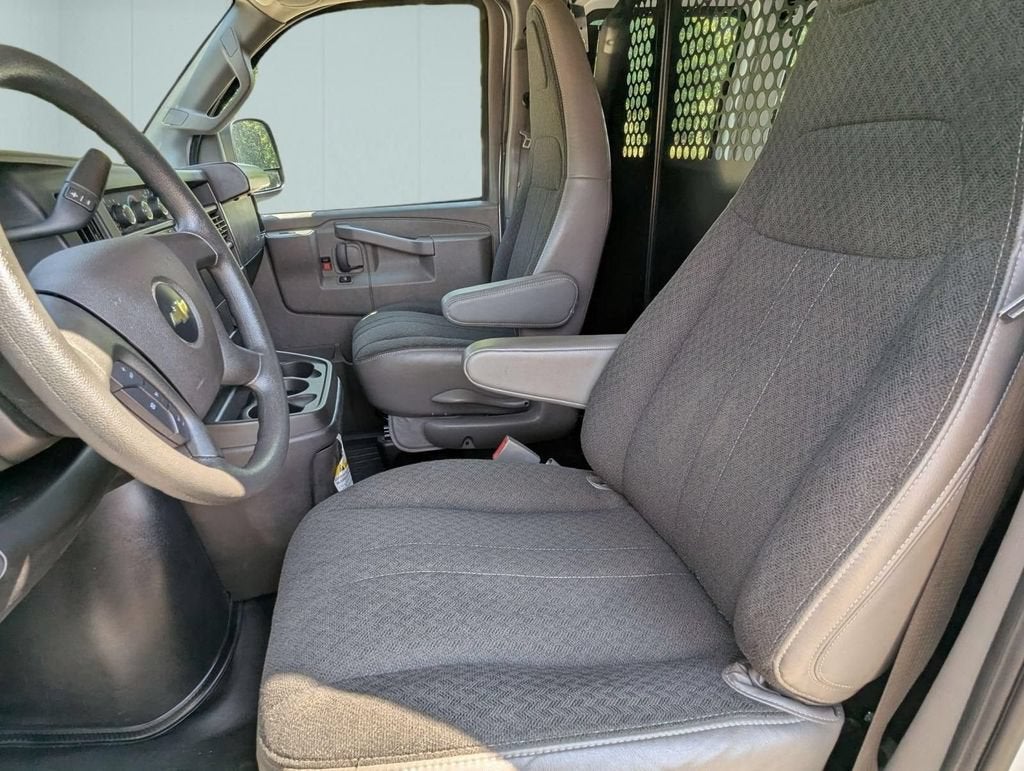 2024 Chevrolet Express Cargo 2500 WT