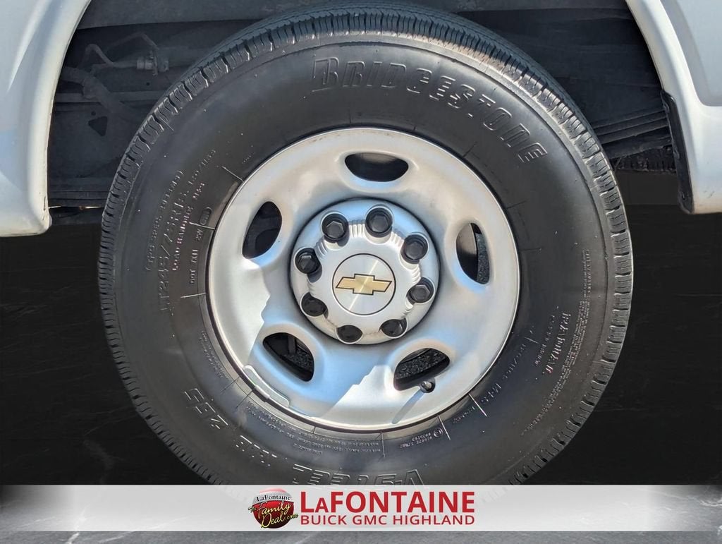 2024 Chevrolet Express Cargo 2500 WT