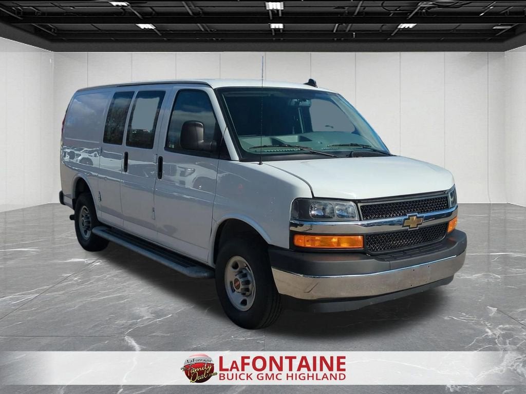 2024 Chevrolet Express Cargo 2500 WT