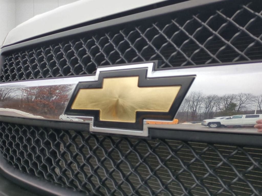 2024 Chevrolet Express Cargo 2500 WT