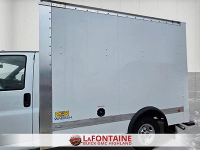 2024 GMC Savana Cutaway 3500 1WT