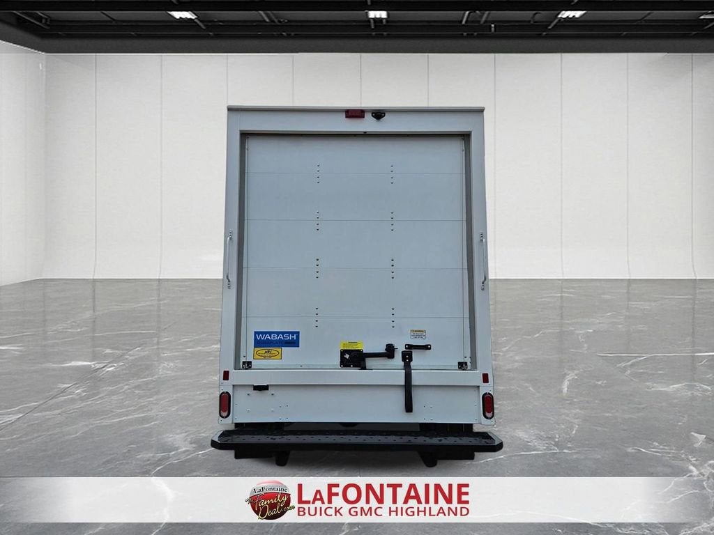 2024 GMC Savana Cutaway 3500 1WT