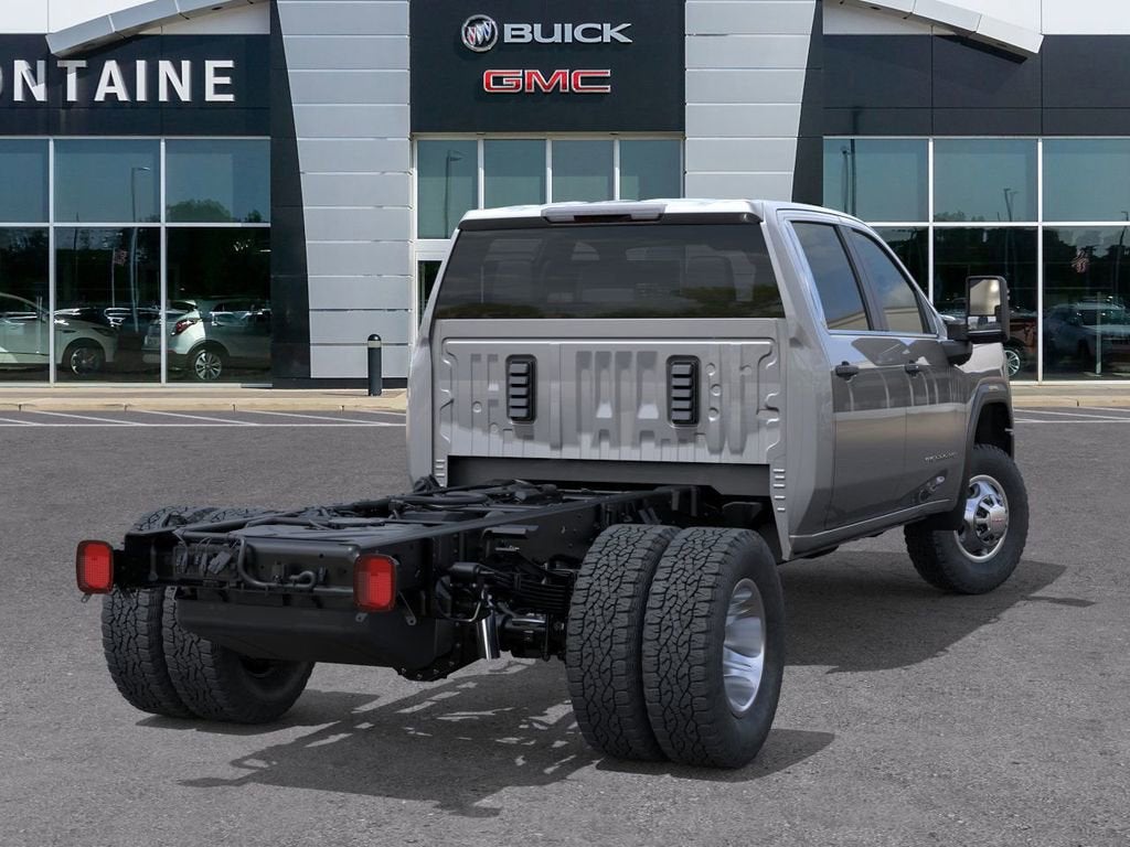 2026 GMC Sierra 3500 HD Chassis Cab Pro