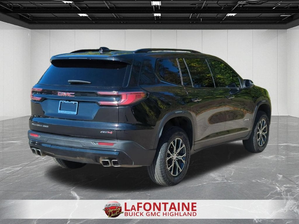 2024 GMC Acadia AT4