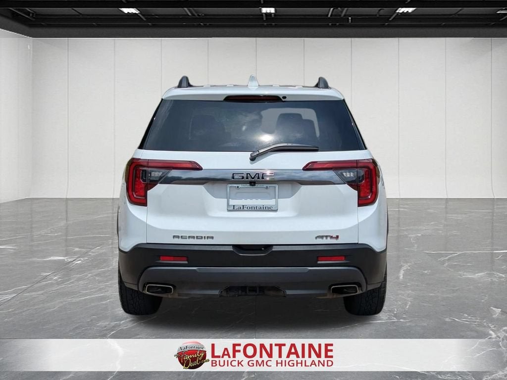 2023 GMC Acadia AT4