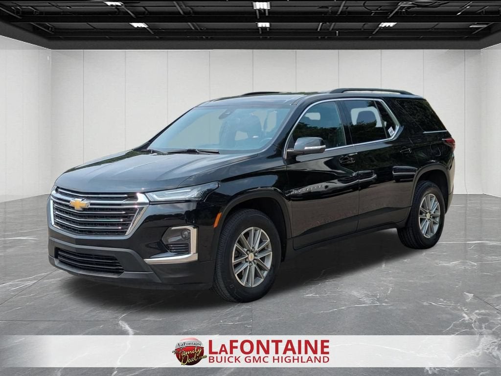 2023 Chevrolet Traverse LT Cloth