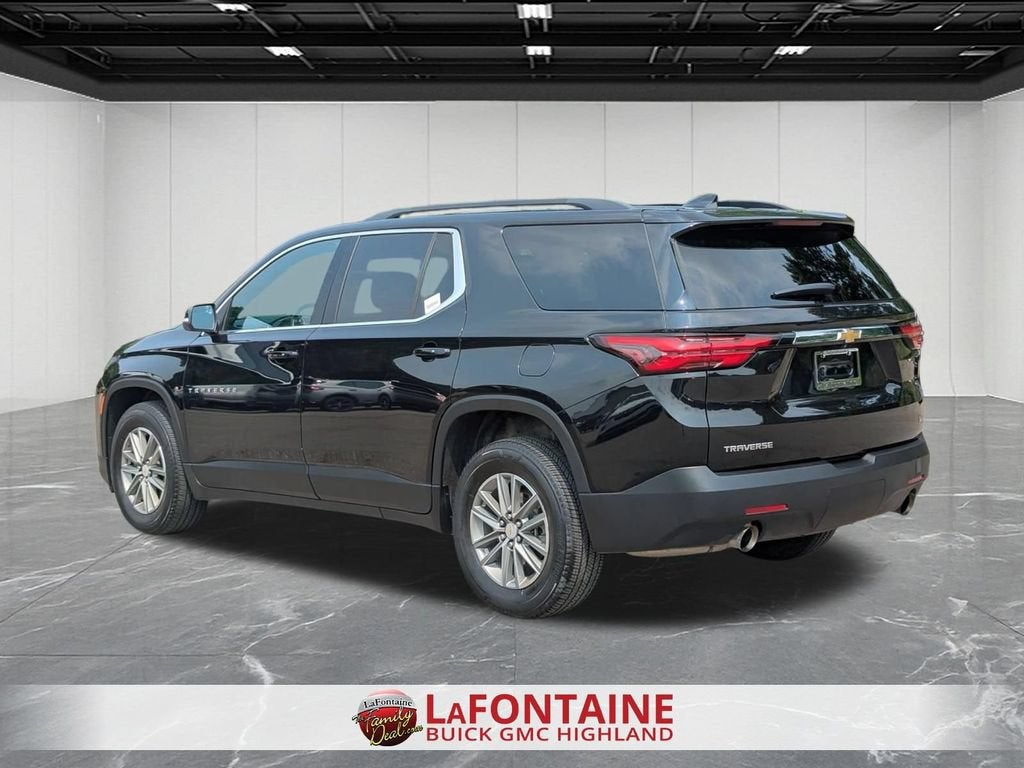 2023 Chevrolet Traverse LT Cloth
