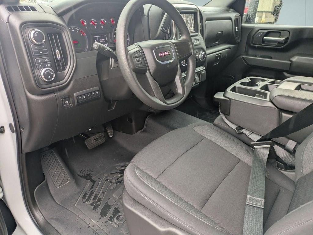 2024 GMC Sierra 2500 HD Pro