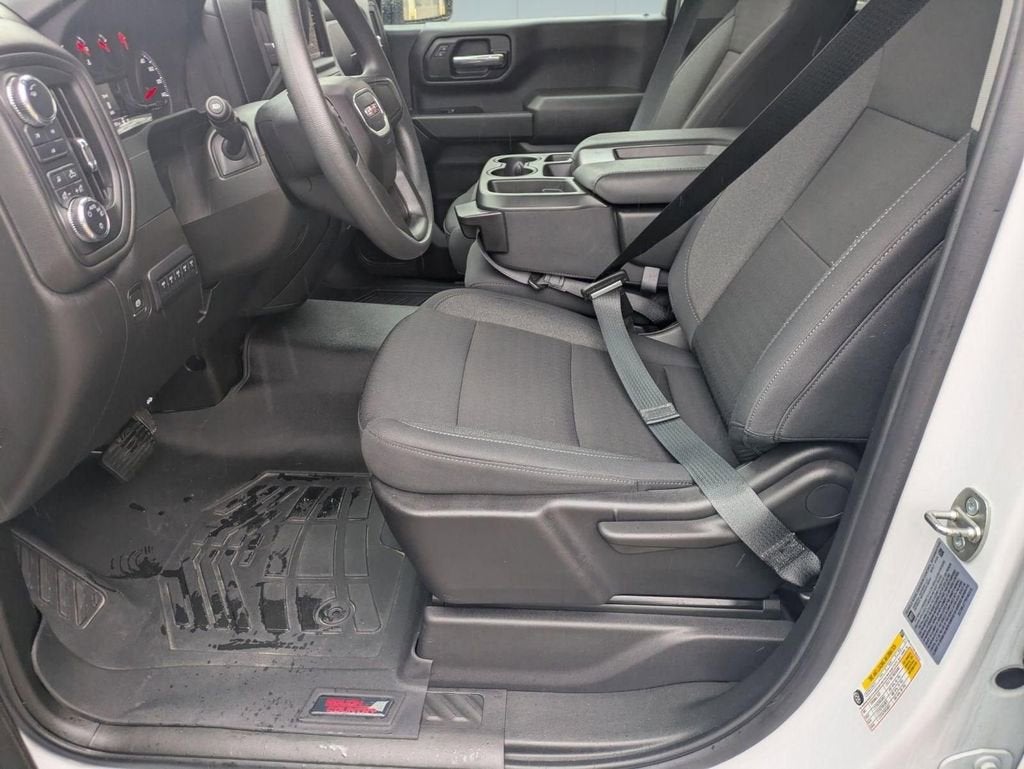 2024 GMC Sierra 2500 HD Pro