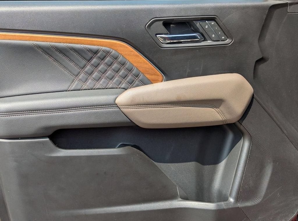 2025 GMC Canyon Denali