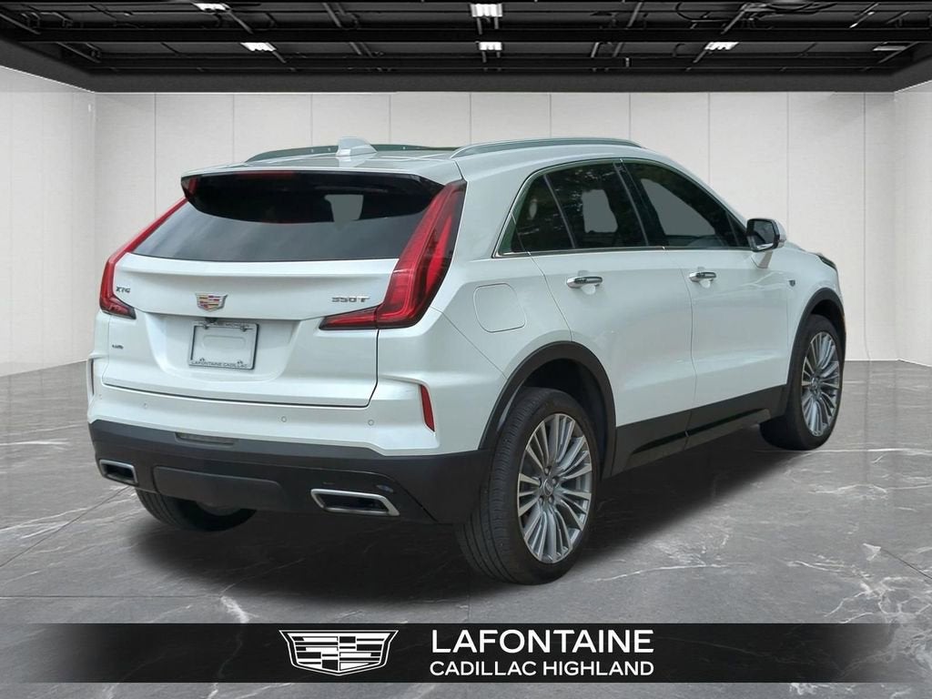 2024 Cadillac XT4 Premium Luxury