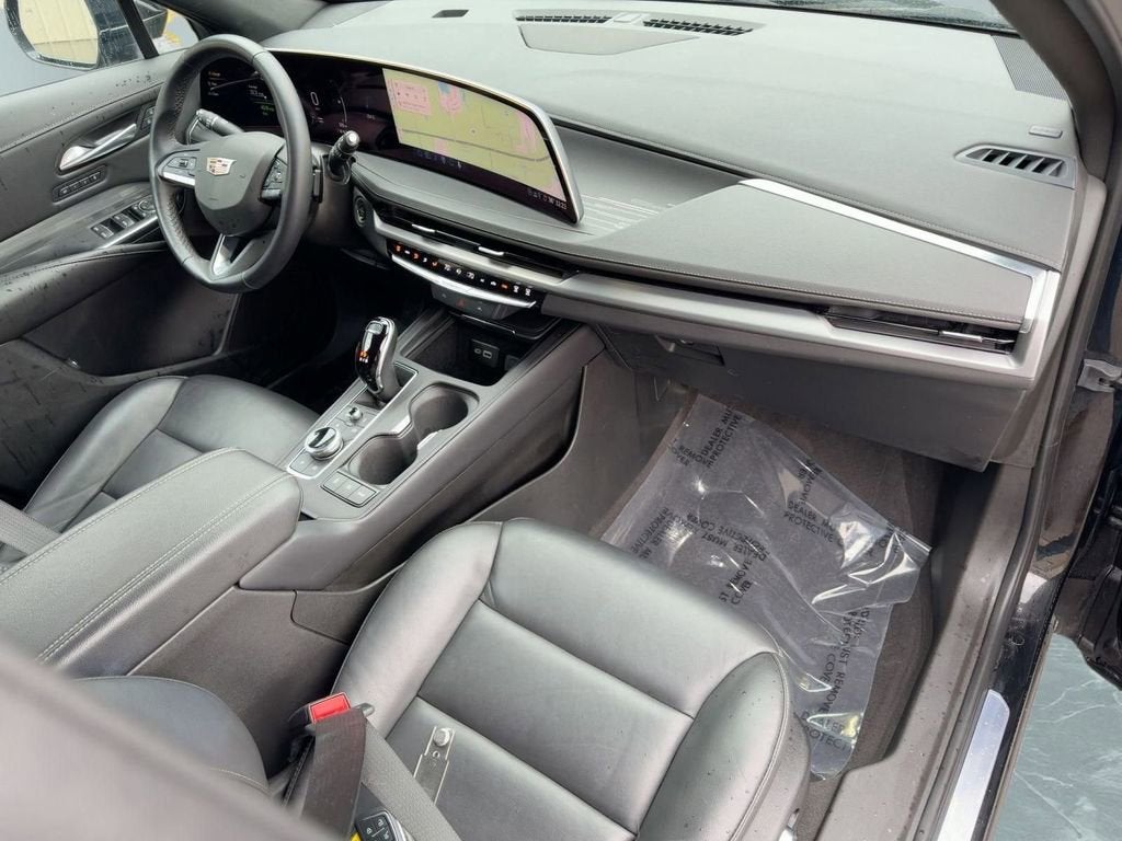 2025 Cadillac XT4 Premium Luxury